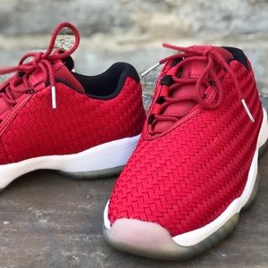 AIR JORDAN FUTURE LOW BG.